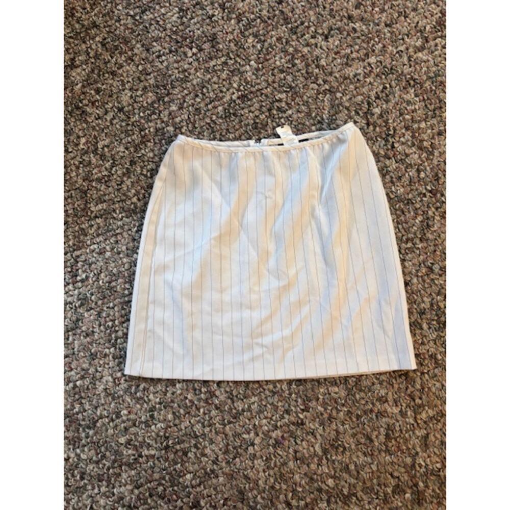 Women’s White and Black Strip Skirt Size 3 - 94% Polyester 6% Spandex